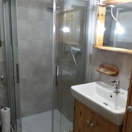 Lägenhet Mit Privatem Balkon By Interhome