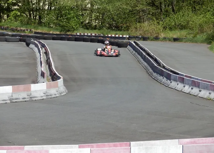 Mit Privatem Balkon By Interhome *